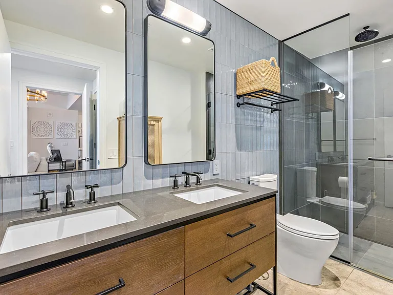 1425 Hudson St #4I — Photo 10
