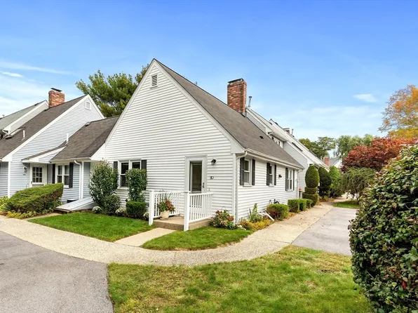 12 State Rd APT 3D, Plymouth, MA 02360