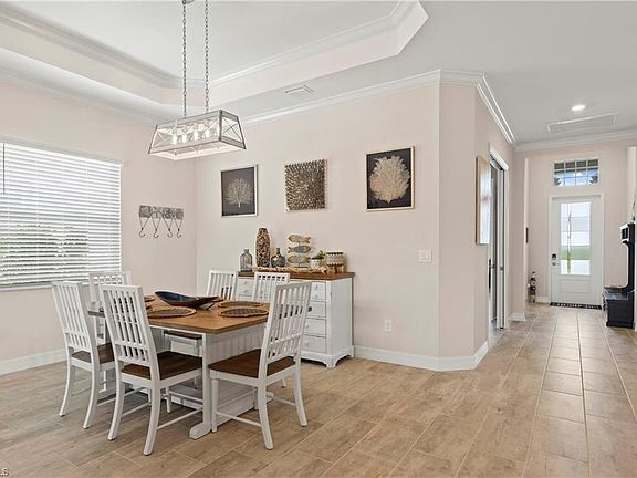 4th image of 15266 Blue Bay Cir