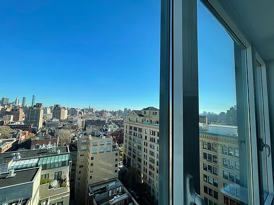 Sold by New York Residence | media 10