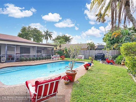 3rd image of 7761 NW 13th St