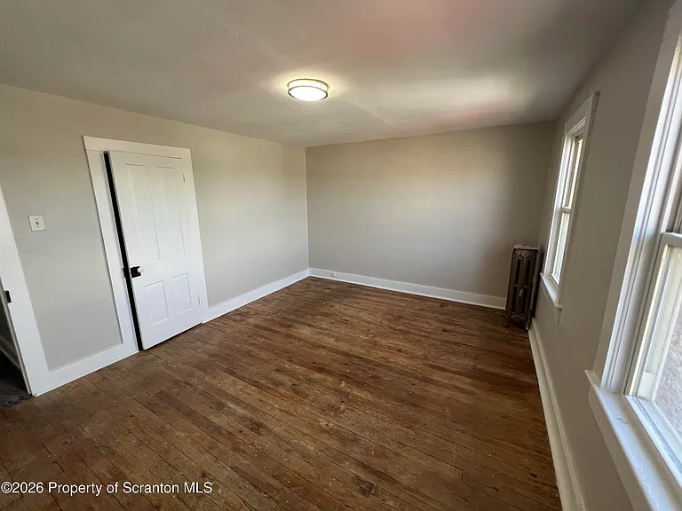 1131 W Locust St #2 — Photo 6