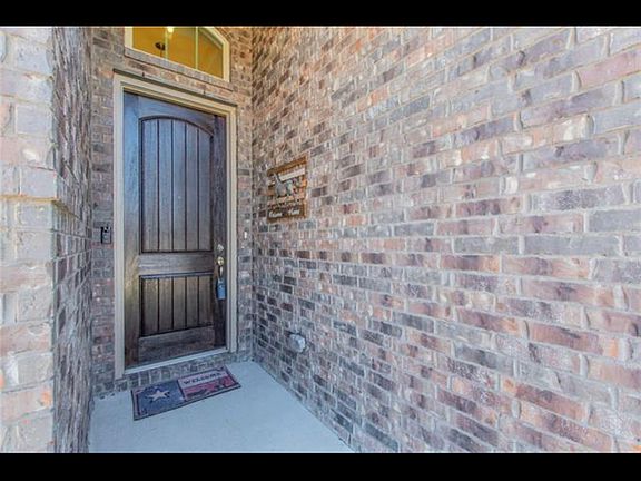 2nd image of 1028 Lake Cypress Ln