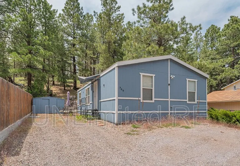 766 E Zuni Dr — Photo 3