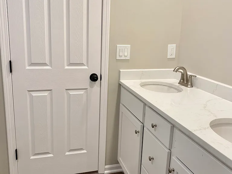 4033 Flora Ave — Photo 20