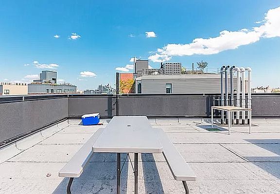 4th image of 258 Metropolitan Ave #3G