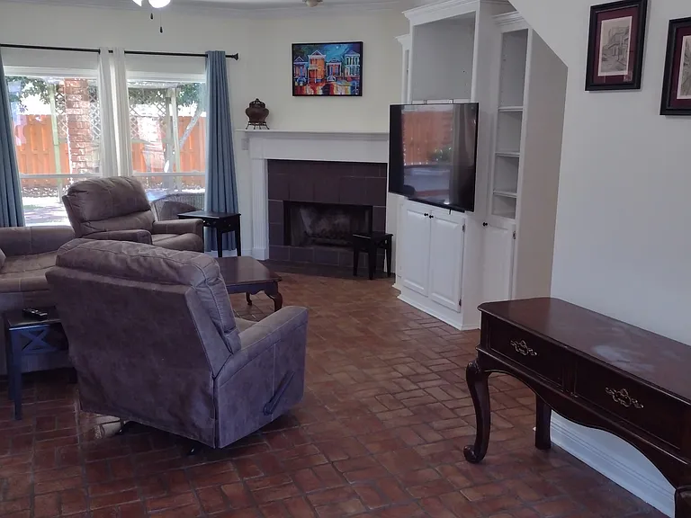 Living Room 6