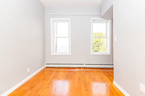 Rented by MySpaceNYC | media 20