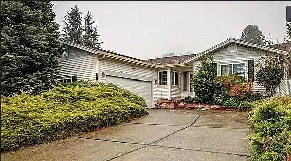 4738 Hawaina Way — Photo 1