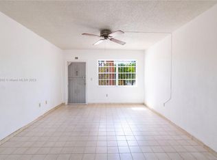 3591 SW 10th St #12B, Miami, FL 33135