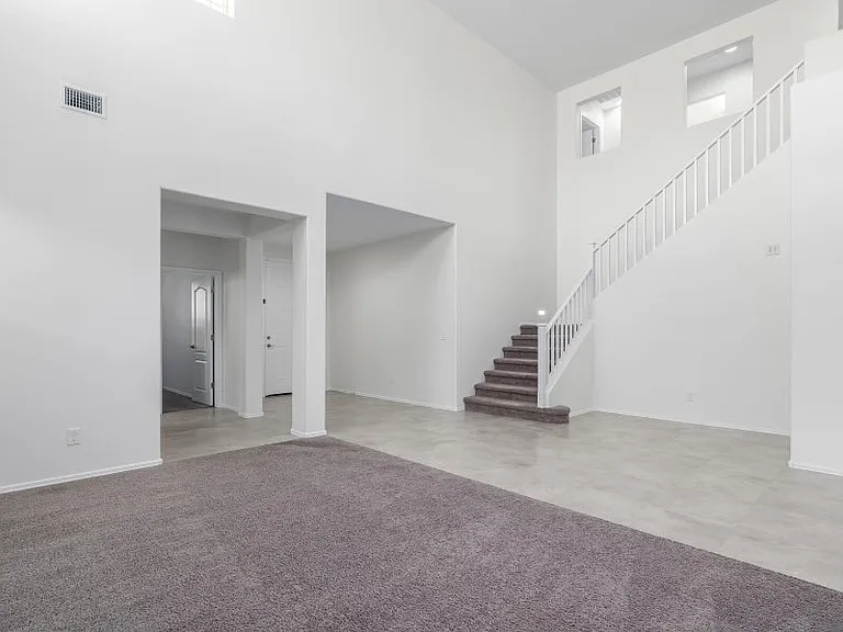 2532 W Corva Dr — Photo 5