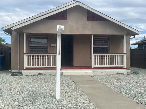 222 Sequoia Ave, Manteca, CA 95337