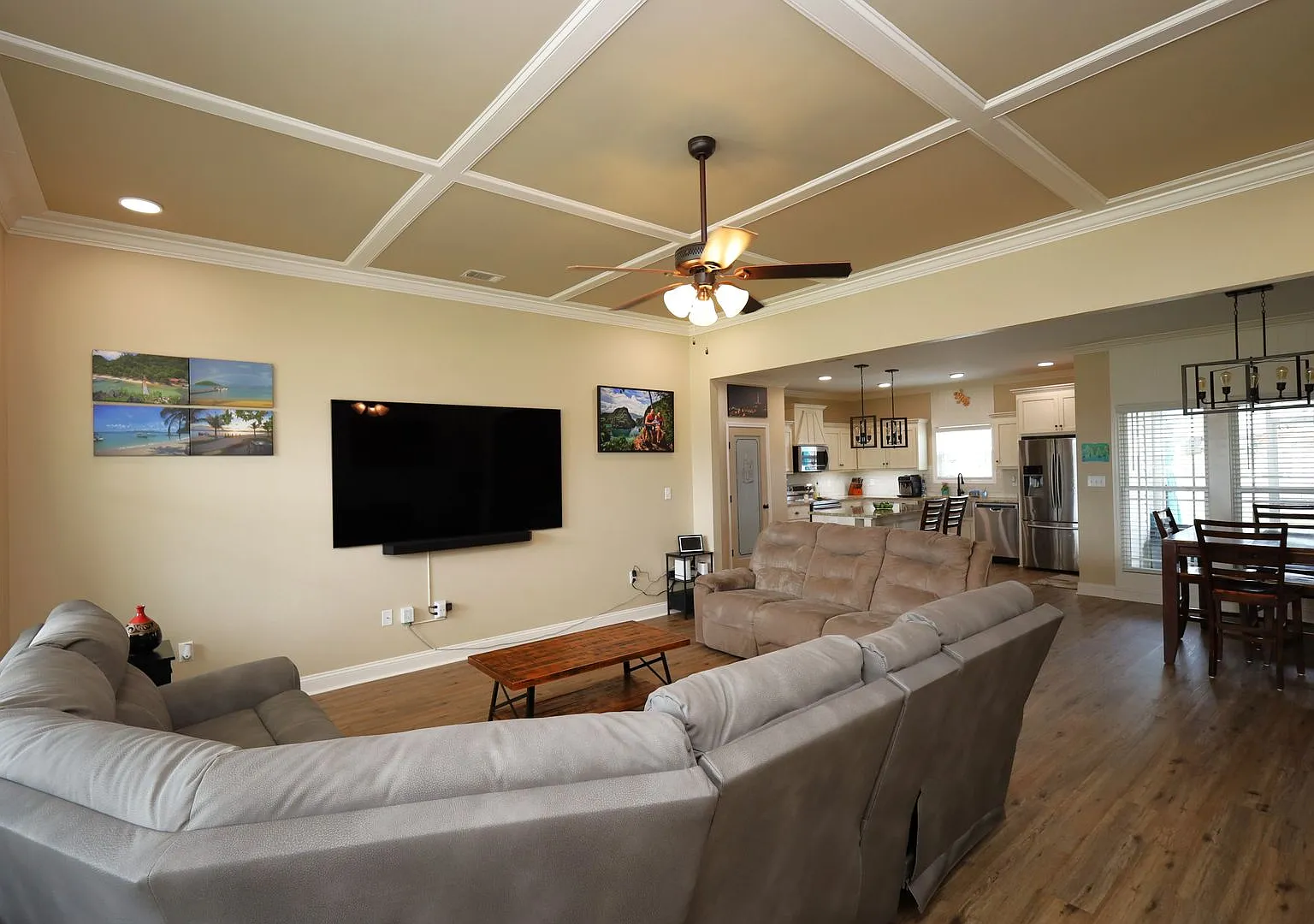3905 Crusader Court — Photo 2