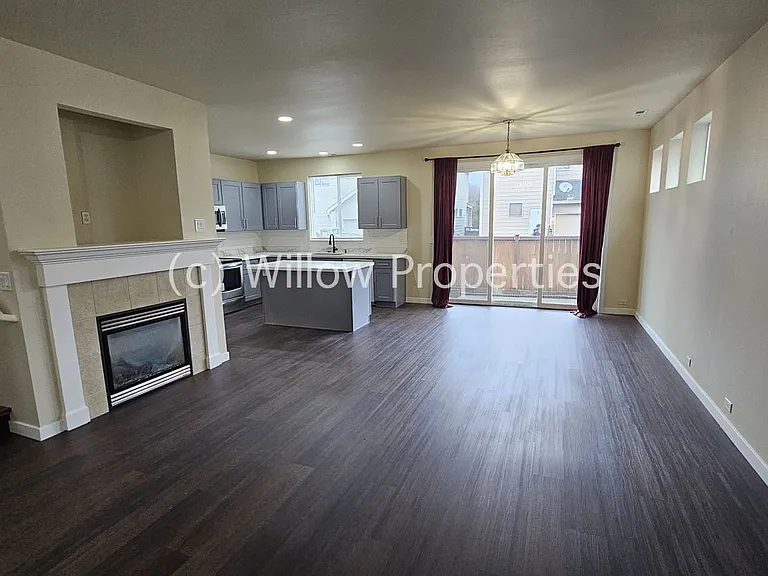 6753 Park St E — Photo 2