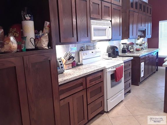 4th image of 1337 White Oak Dr W #11