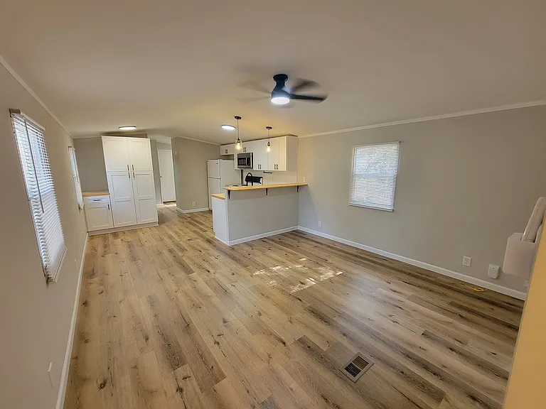 130 Hidden Acres Ln — Photo 1
