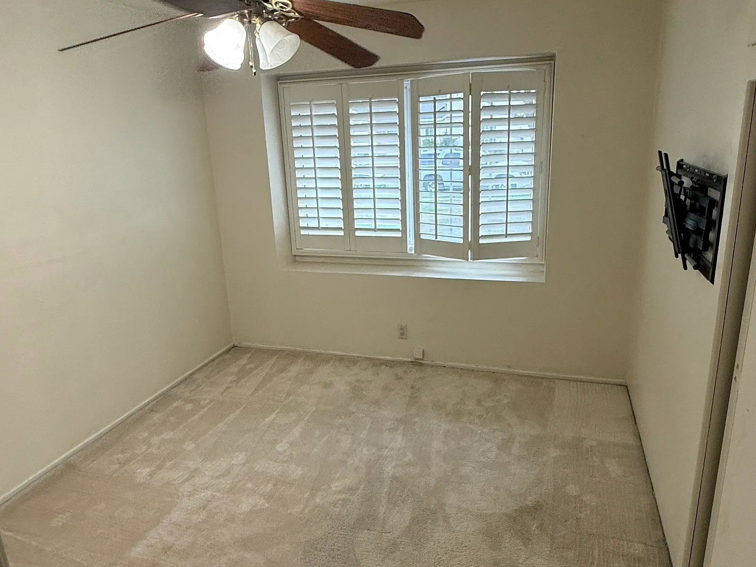 Castana Ave, Downey — Photo 1