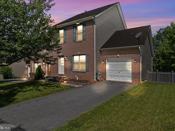 323 Goldenrod Ct, Westminster, MD 21157