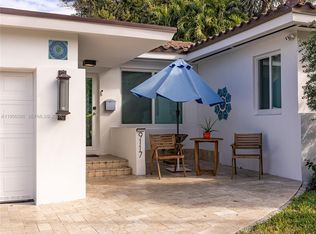 9117 Carlyle Ave, Surfside, FL 33154