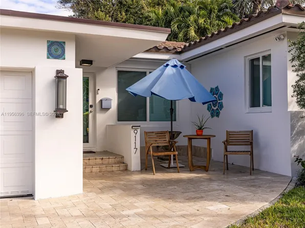 9117 Carlyle Ave, Surfside, FL 33154