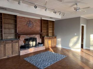 1632 Fm 3433 APT C, Newark, TX 76071