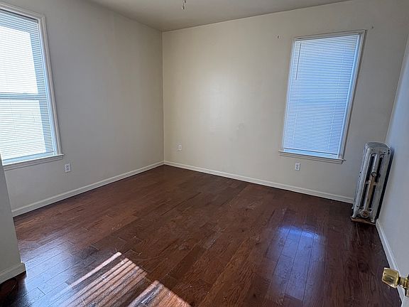 4th image of 143-147 Huntington Ter #3