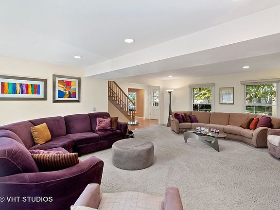 3rd image of 1511 Rosewood Ave
