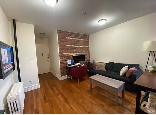 Rented by Geraldine Capasso, LREB | media 23