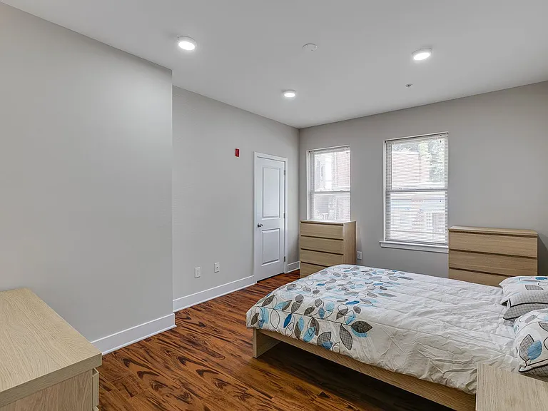 549 Armstrong St #101 — Photo 8