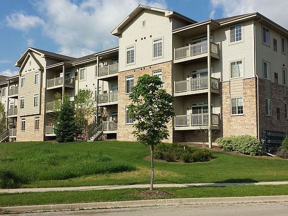 2nd image of W197N16925 Stonewall Dr Unit 302