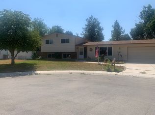 3945 N Kilarney Dr, Boise, ID 83704