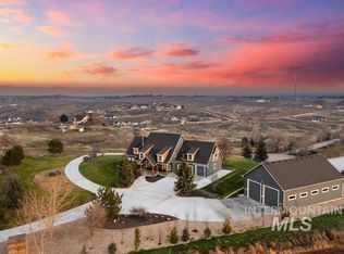 24746 Star Crest Ct, Middleton, ID 83644