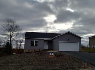 35 Gurba Dr, Stillwater, NY 12170