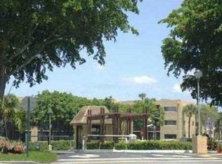 8005 SW 107th Ave APT 101, Miami, FL 33173