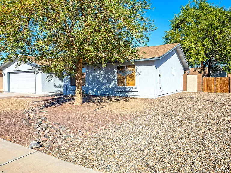 6146 E 41st Pl — Photo 2