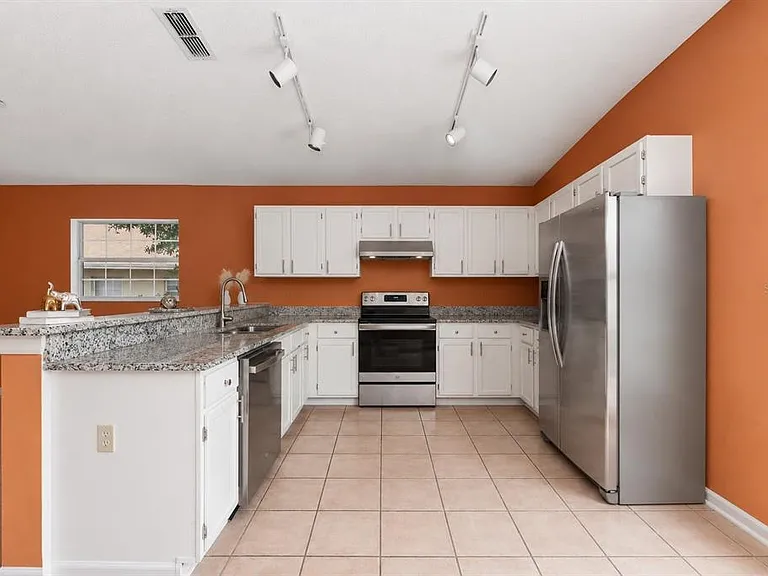 3013 Barrymore Ct — Photo 9