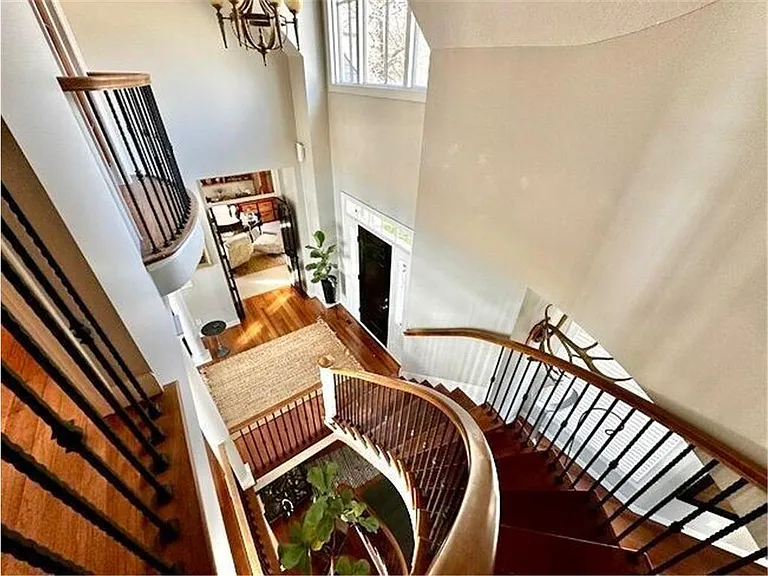 5760 Oakview Ln N — Photo 22