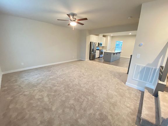 5th image of 105 Helm Ln Unit A