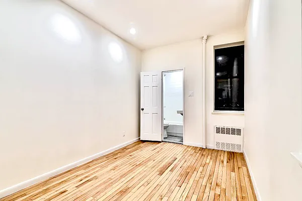 Rented by Compass | media 9