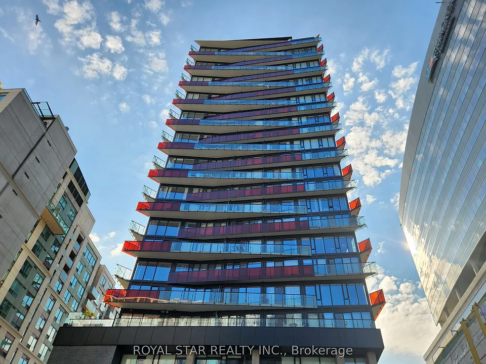215 Queen St W #601