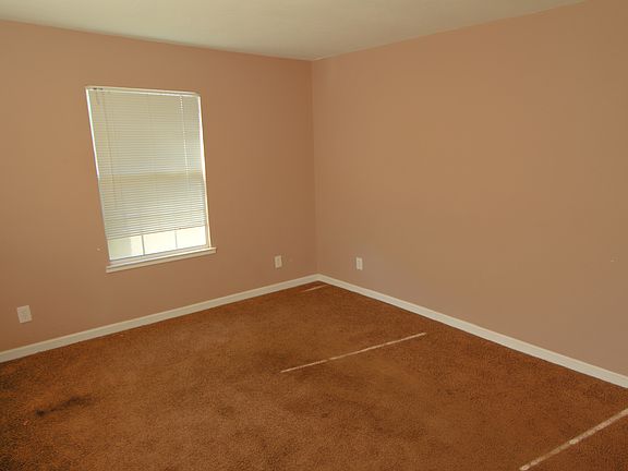 5th image of 2854 N East St