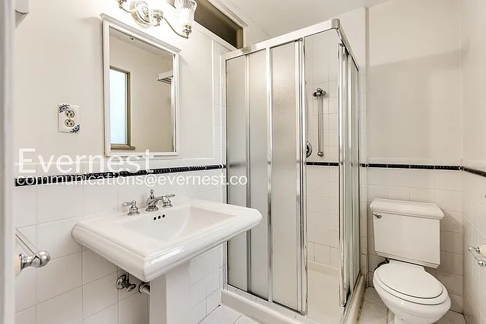 2701 S Fillmore St — Photo 19