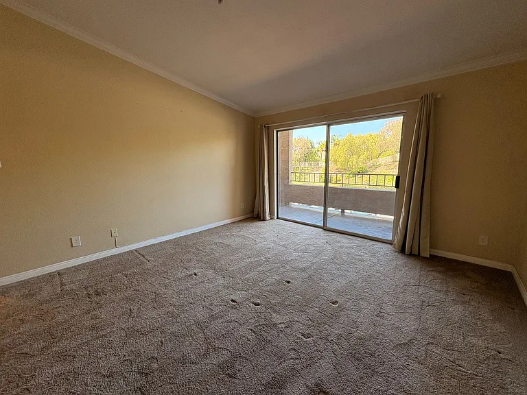 1020 La Terraza Cir #306 — Photo 6