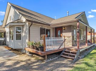 1005 N 3rd St E, Chewelah, WA 99109
