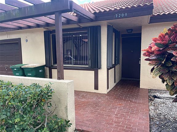 3rd image of 7208 Primrose Ln #7208