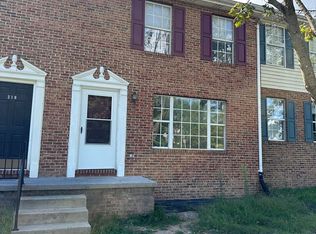 208 Hunter Run Rd, Winchester, VA 22602