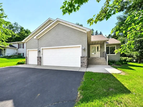 237 17th Ave SE, Saint Joseph, MN 56374