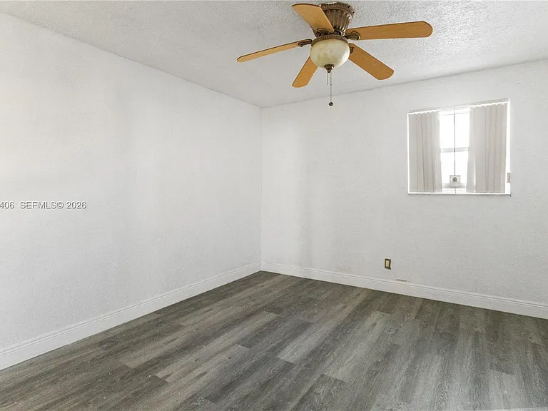 3521 NW 18th Pl — Photo 48