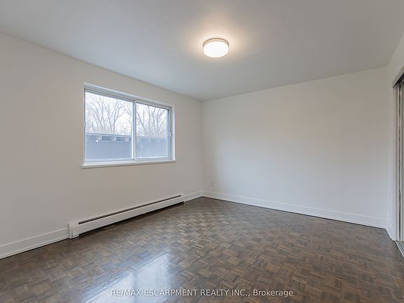 5th image of 285 Erb St W #809