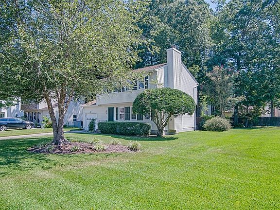 2nd image of 60 Harris Creek Rd